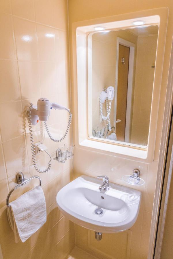 Pension Zechliner Hof Flecken Zechlin Bagian luar foto